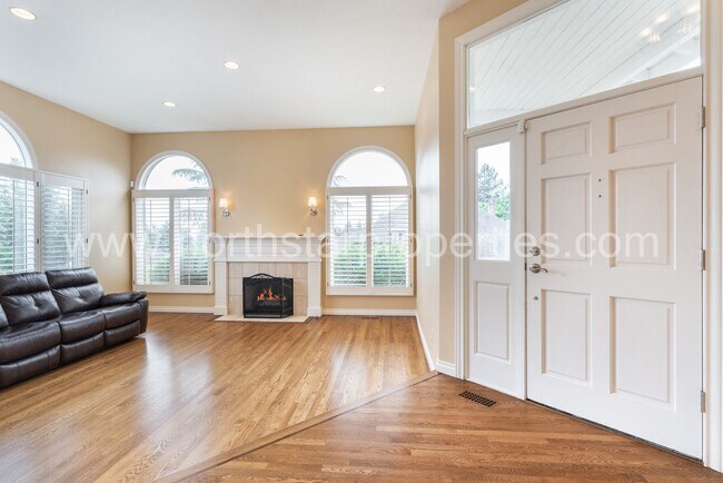 Building Photo - 16754 Quail Ct