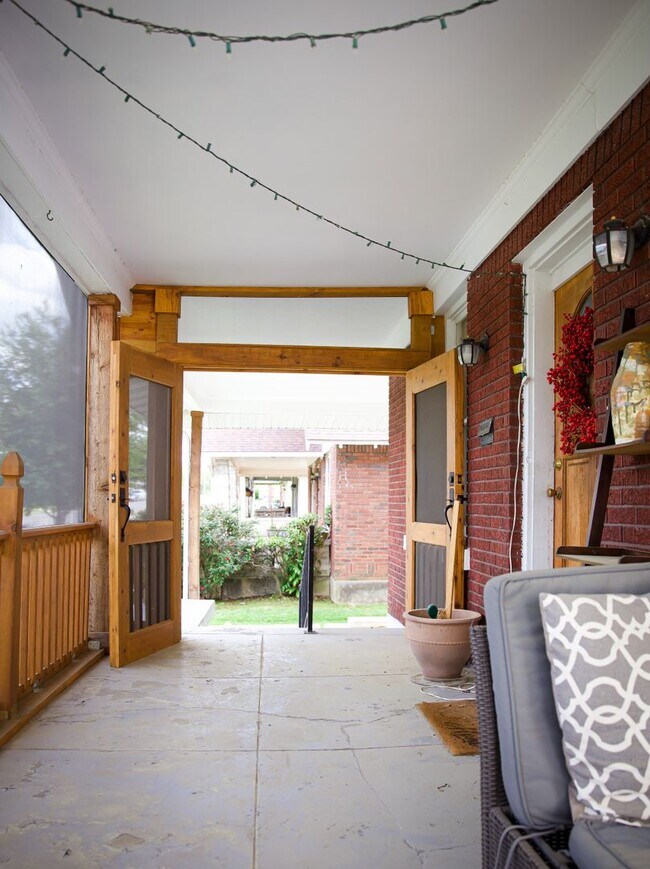 Building Photo - Gorgeous Brick 4 Bedroom Home Now Available -