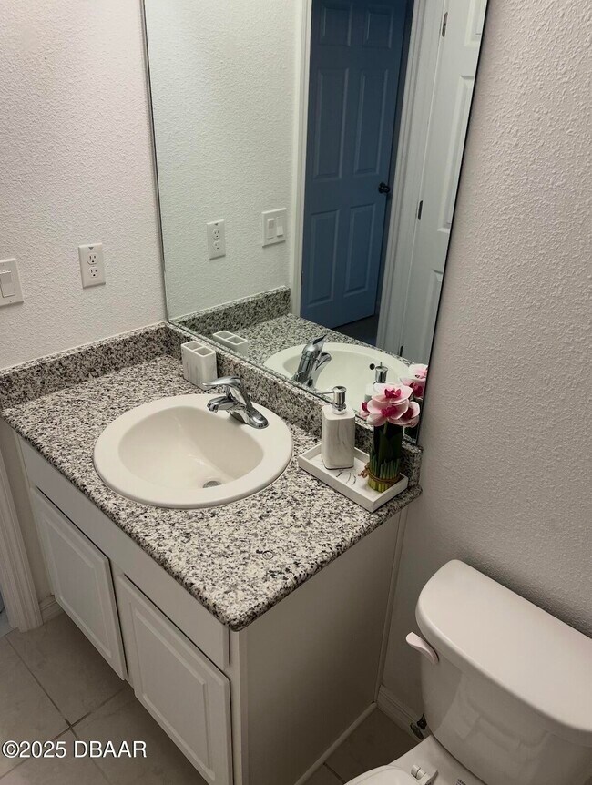 Building Photo - 2 Sebastian Ct