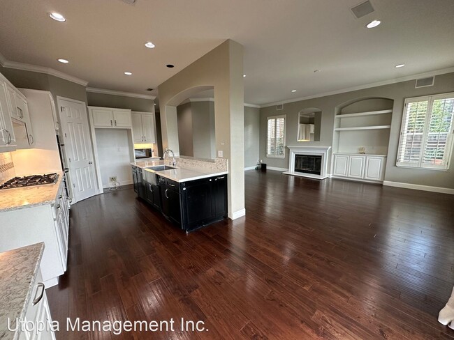 Building Photo - 4 br, 3 bath House - 25593 Crestfield Drive