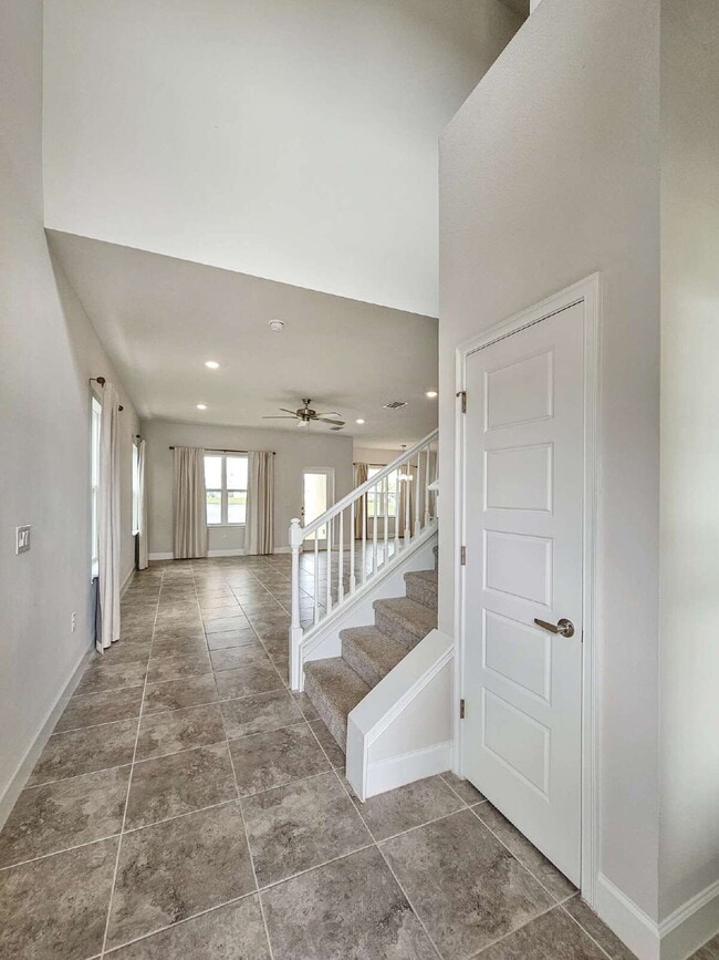 Building Photo - Palm Bay Paradise