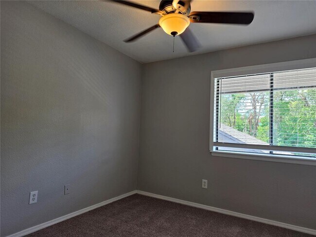 Building Photo - 162 Olive Tree Cir