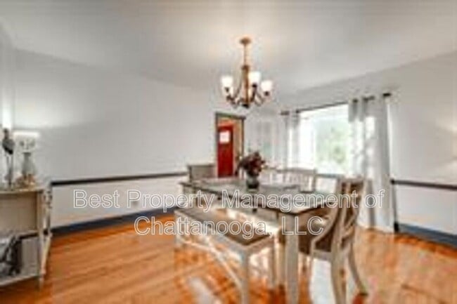 Building Photo - 317 Belvoir Ave