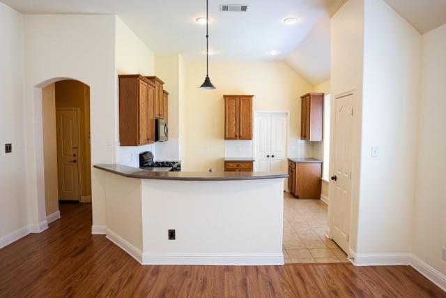 Building Photo - 3101 Spanish Oak Trail