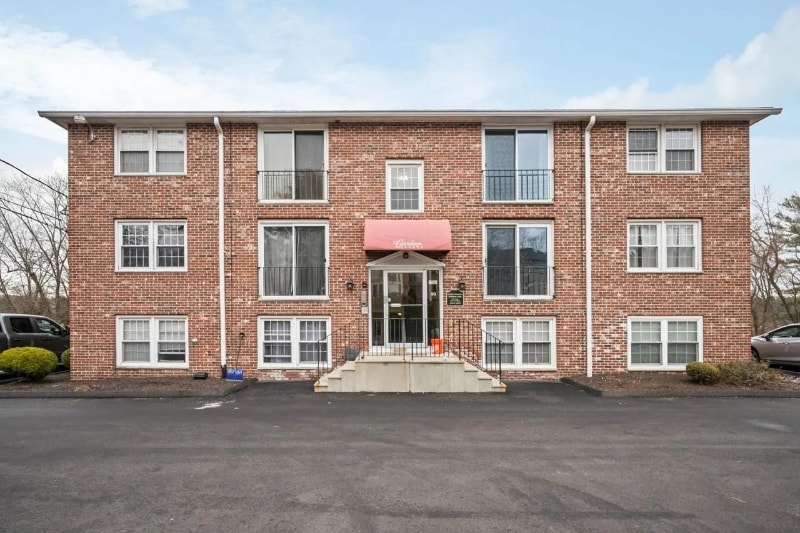 Building Photo - 99 East Broadway