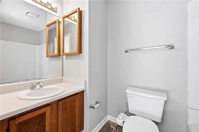 Building Photo - 6148 Winfield Ct