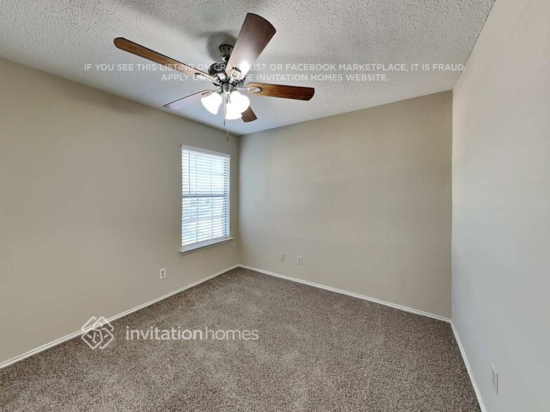 Building Photo - 4317 Saugus Dr