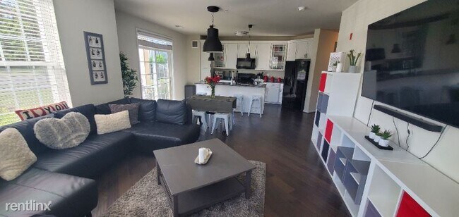 Building Photo - 2 br, 2 bath Condo - 3825 Doc Berlin Dr.