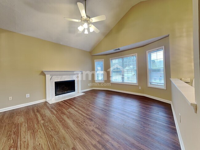 Building Photo - 5135 Thorin Oak Cir