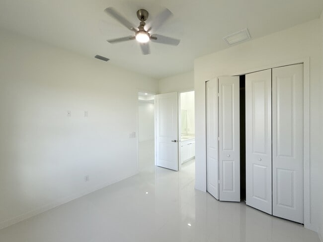 Building Photo - 4238 NW 34th St