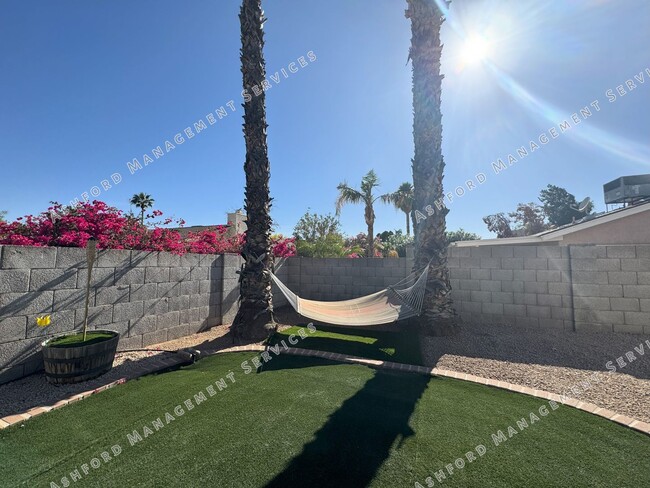 Building Photo - BEAUTIFULLY REMODELED 3 BEDROOM HOME WITH ...
