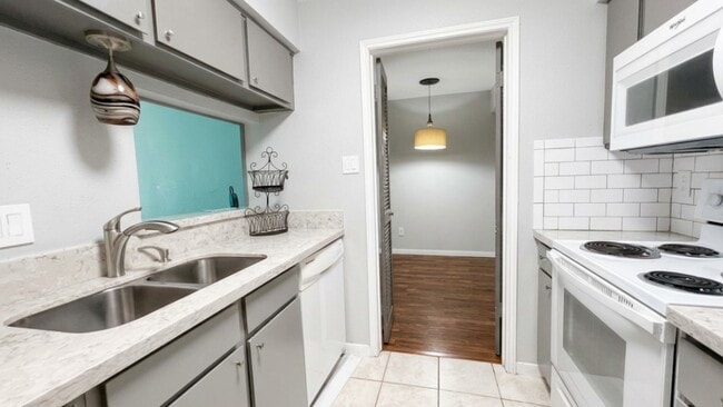 Building Photo - 4647 Wild Indigo St