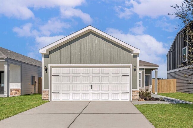 Primary Photo - 8208 Burnt Orchid Dr