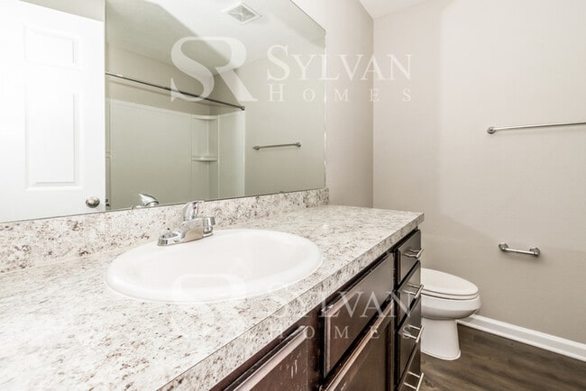 Building Photo - Charming 4BR 2BA Home