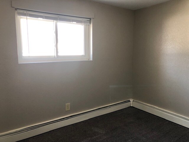 Building Photo - 1161 N Melrose St