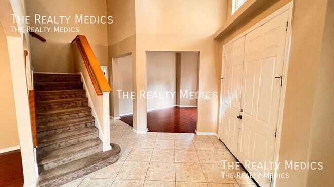 Building Photo - 1368 Crane Crest Way