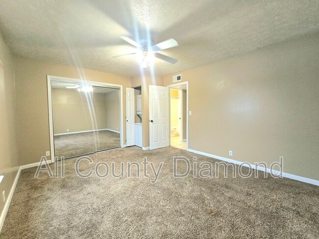 Building Photo - 1301 Beck Ave