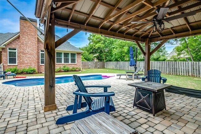 Building Photo - 8456 Marsh Ridge Dr