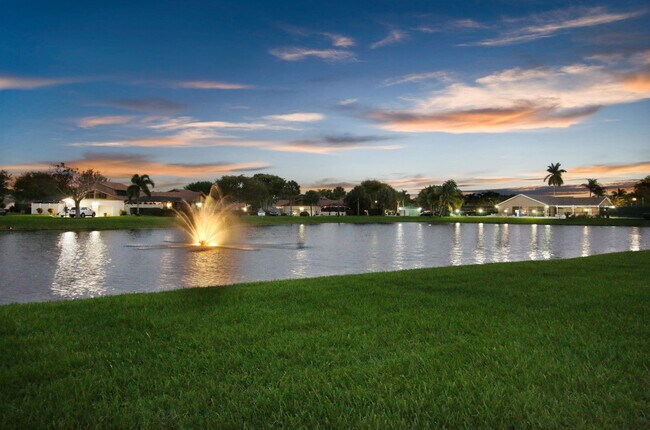 Building Photo - 9623 Boca Gardens Pkwy