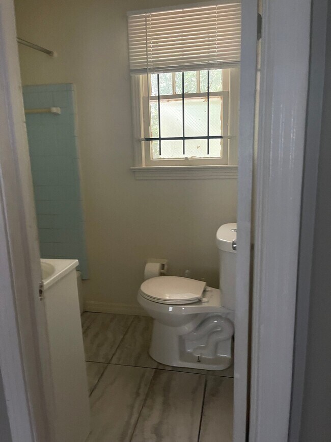 Building Photo - 5803 Poitier Dr