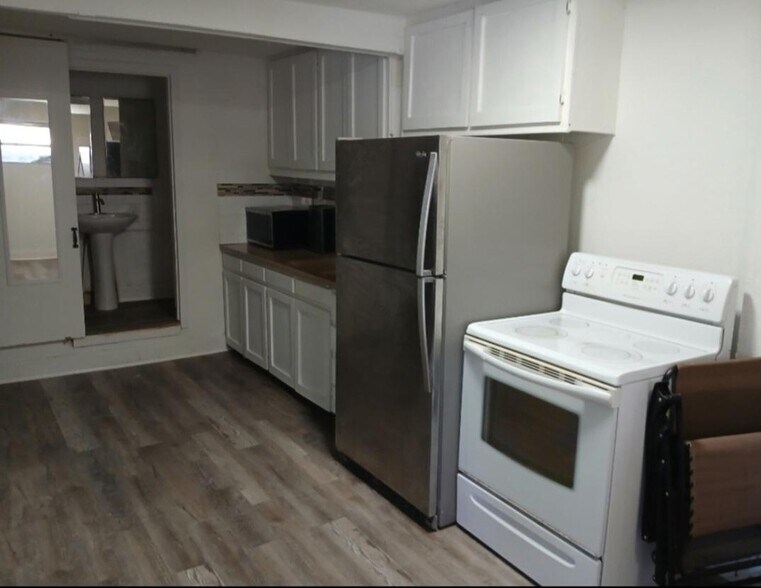 Building Photo - 6232 62nd Ave N