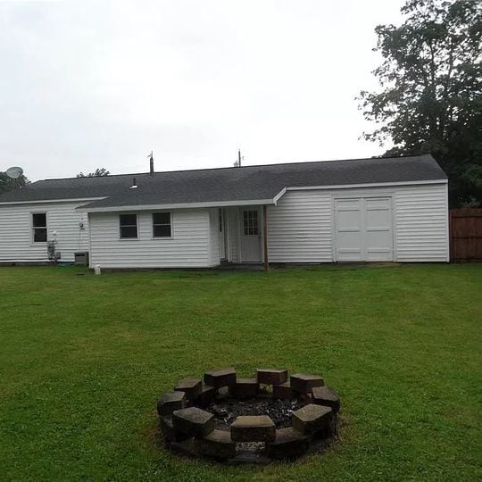 Building Photo - 4737 French Rd