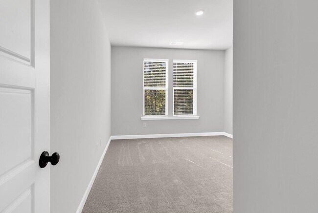 Building Photo - 408 Ireland Way