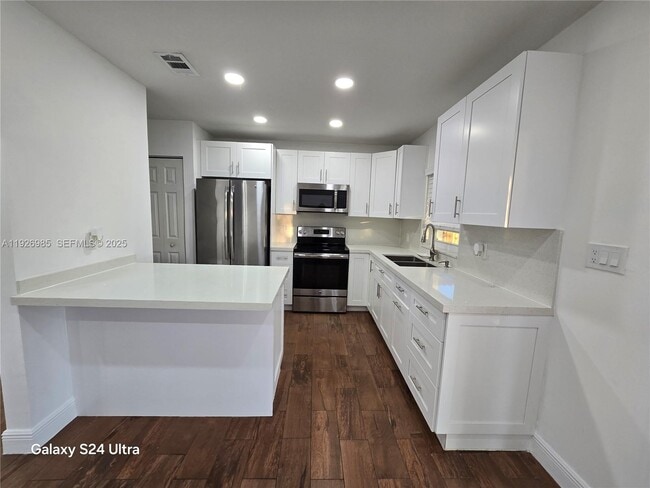 Building Photo - 12364 SW 266th Terrace