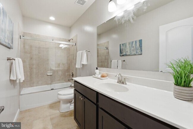 Building Photo - 428 Alder Dr