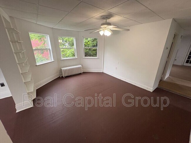 Building Photo - 1345 3rd St