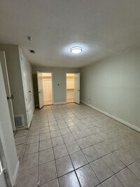 Building Photo - 951_ 4 Little C- Homes 1, LLC