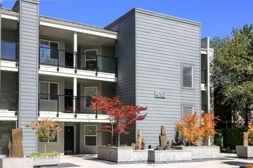 Primary Photo - 410 2nd Ave S