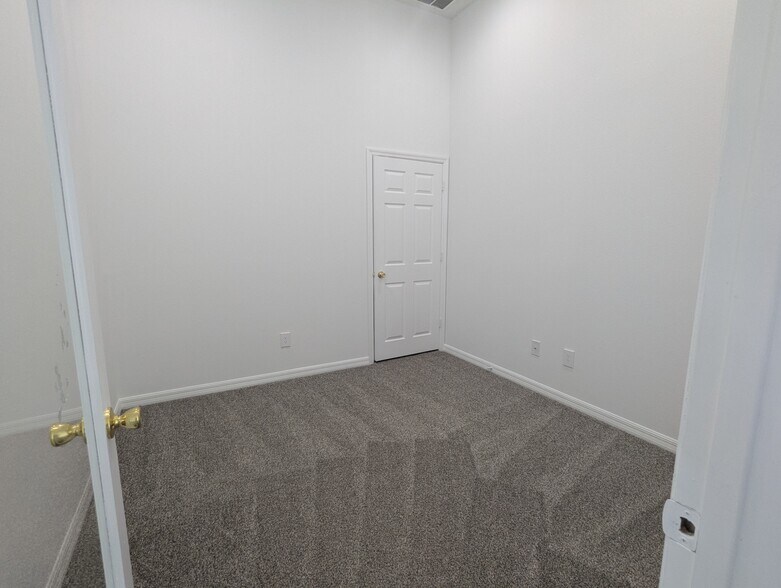 Building Photo - 132 Devon Cir