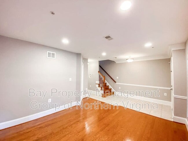 Building Photo - 4336 N Henderson Rd