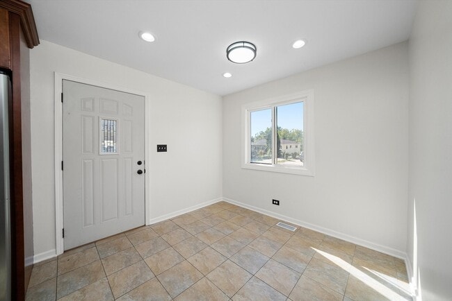 Building Photo - 1515 Highland Ave