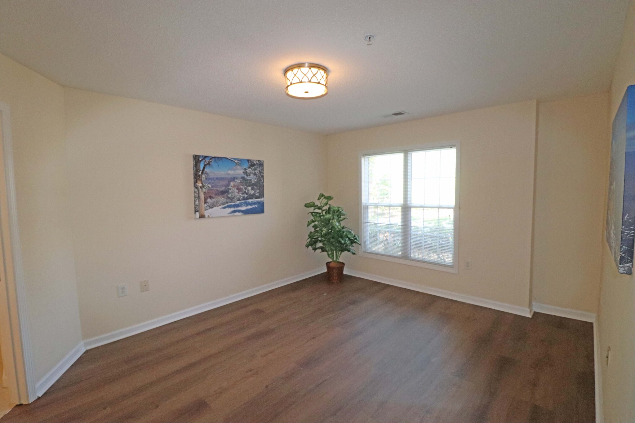 Primary bedroom - 2500 Friedland Pl