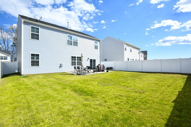 Building Photo - 4716 Reedy Creek Farm Cir