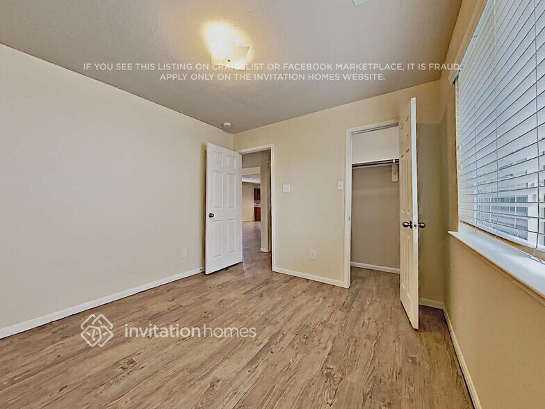 Building Photo - 19143 Canaras Ct