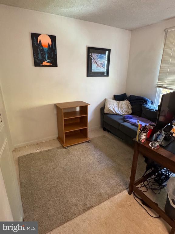 Building Photo - 1565 Autumn Ridge Cir