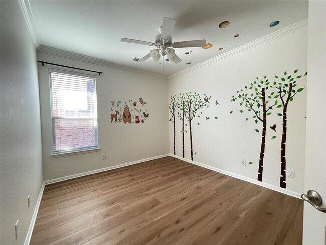 Building Photo - 15801 Belfin Dr
