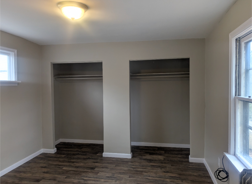 Building Photo - 714 Orchard St