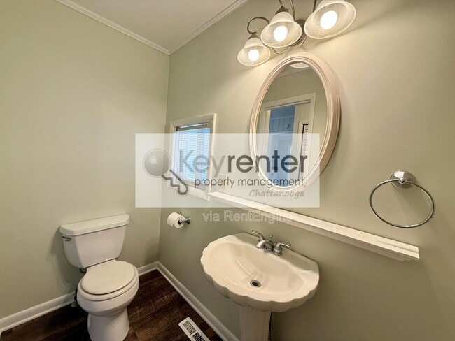 Building Photo - 4803 Orchard View Dr