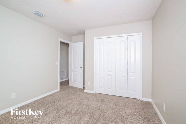 Building Photo - 5123 Northlawn Way