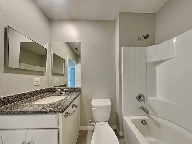 Building Photo - 5353 Arlington River Dr.