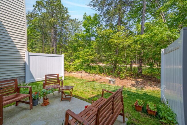 Building Photo - 317 Capeside Ct
