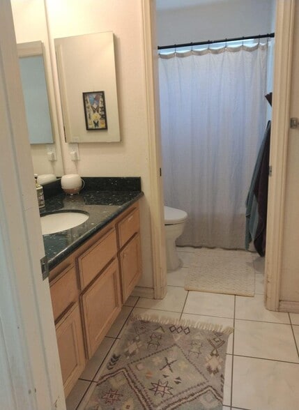 Building Photo - 670 Alagria Pl