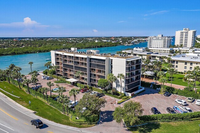 Building Photo - 225 S Beach Rd