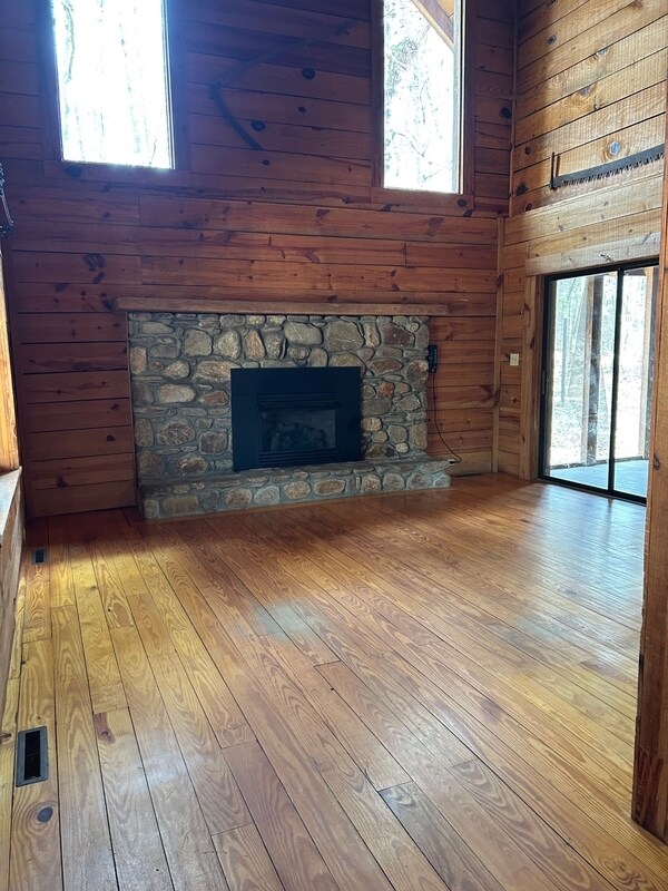 Building Photo - 1420 Old Mush Creek Rd