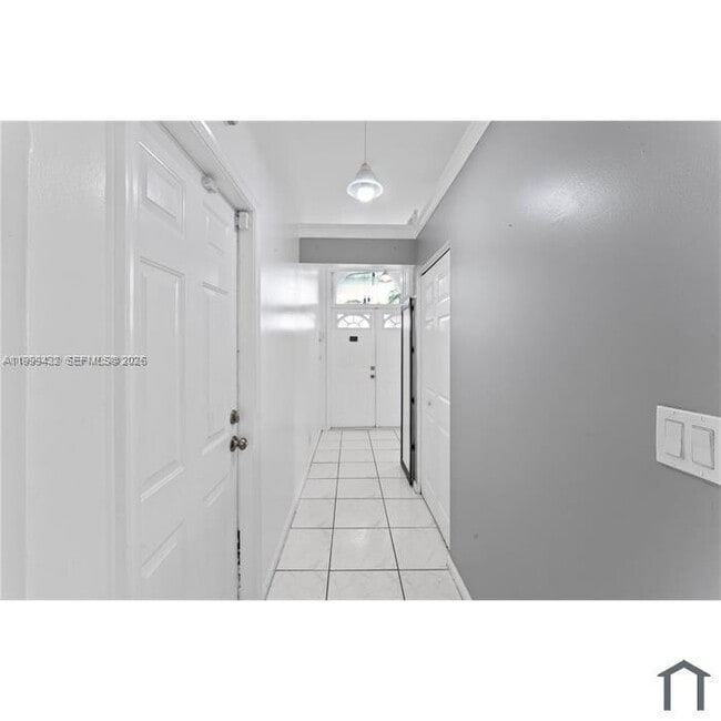 Building Photo - 2269 N Rock Island Rd