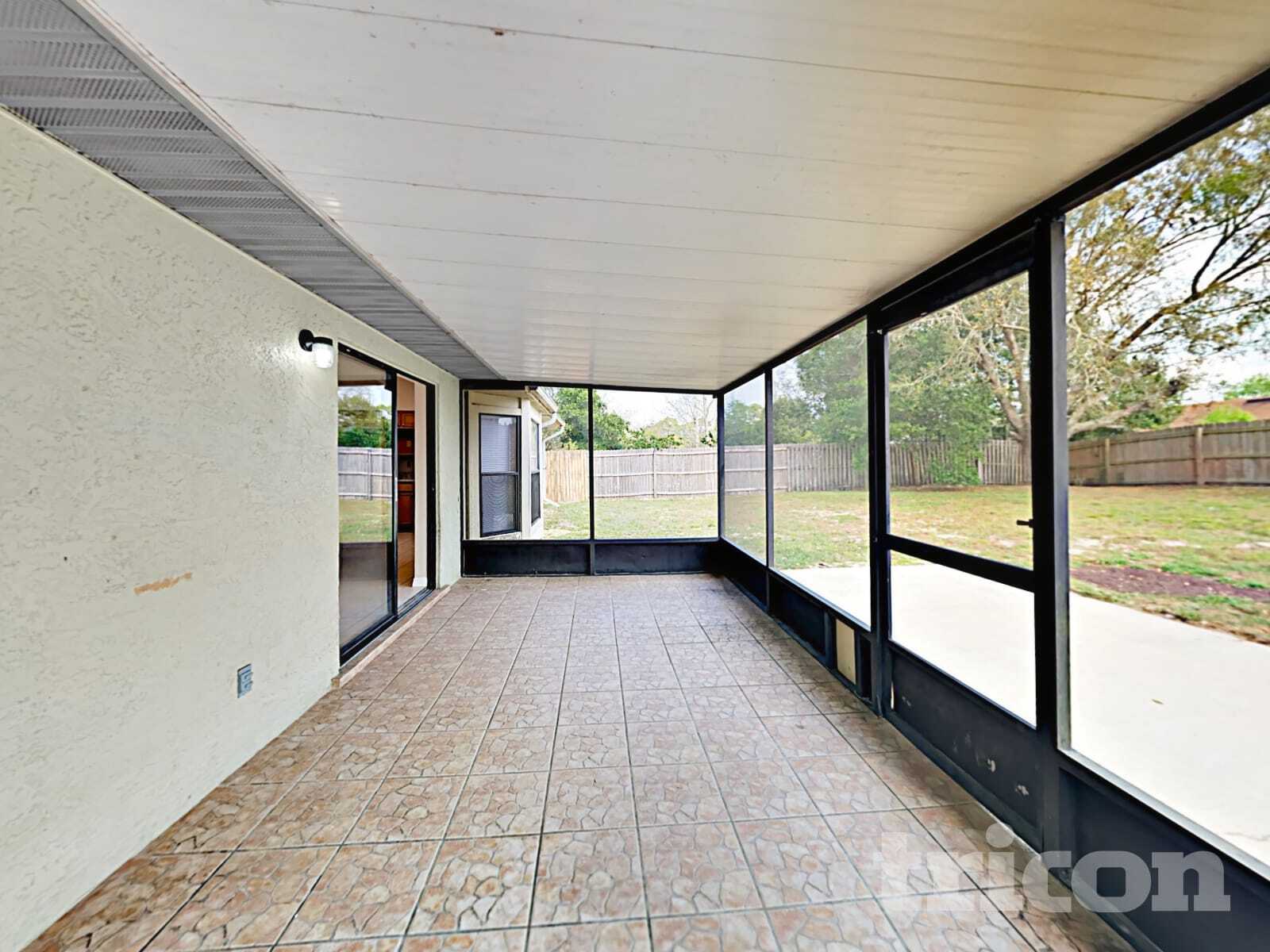 Building Photo - 2543 Hendricks Terrace